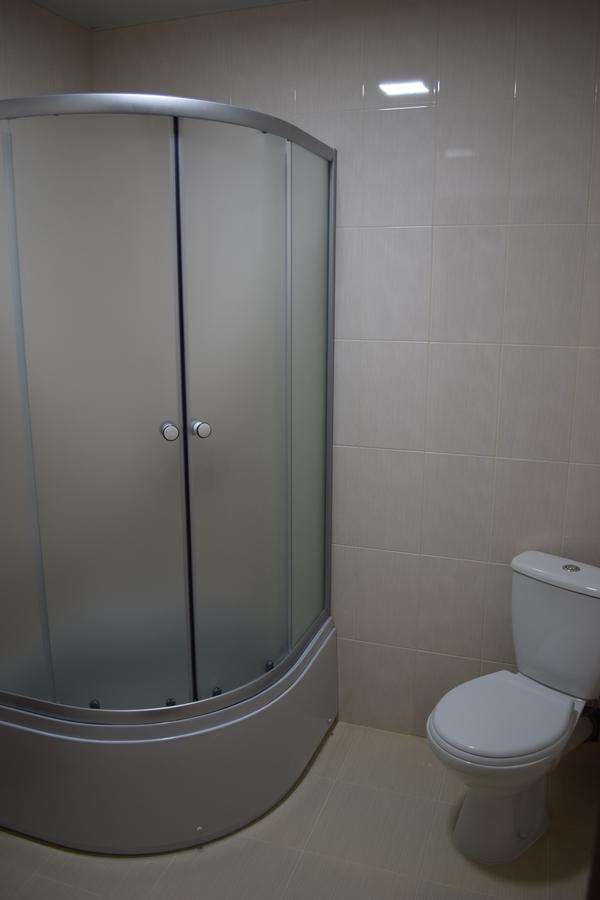 Veles Hotel Brovary Exterior foto